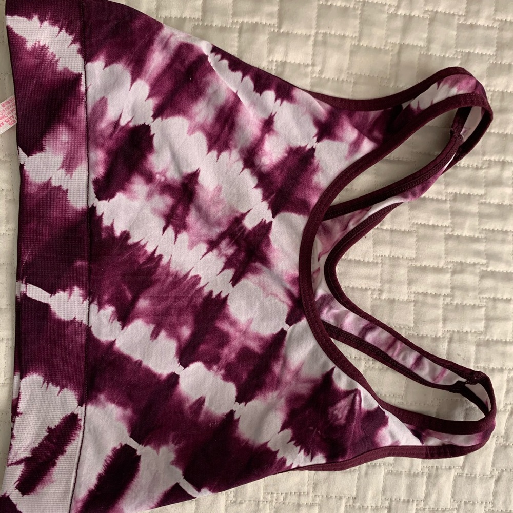 Sports bra